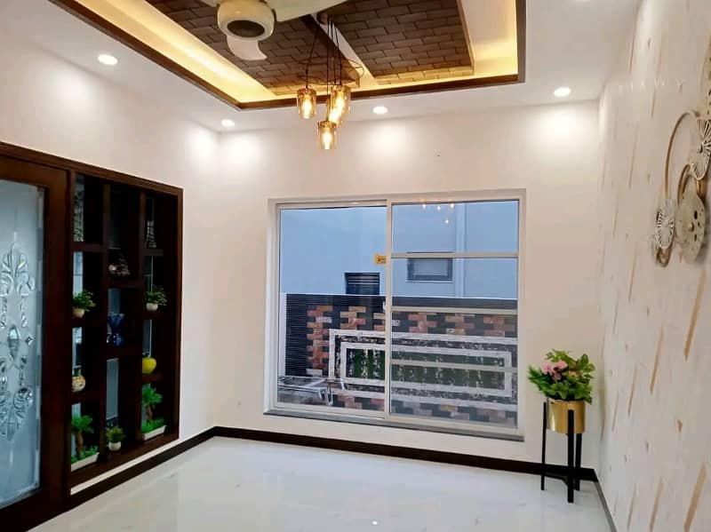 DHA PHASE 6 BLOCK A 1 KANAL FULL HOUSE FOR RENT. 4