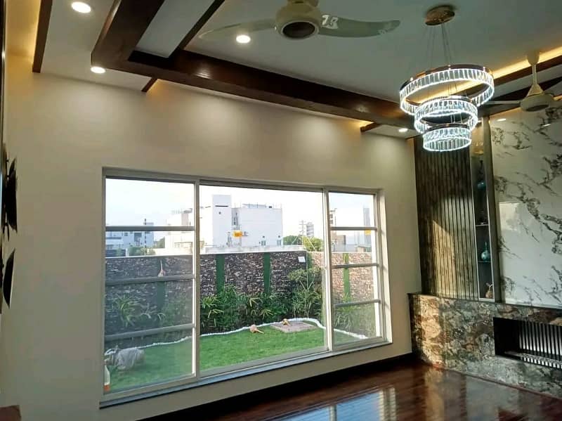 DHA PHASE 6 BLOCK A 1 KANAL FULL HOUSE FOR RENT. 14