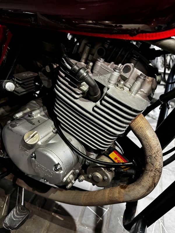Suzuki GS-150 | Model 2021 | Suzuk in Bikes | Total Genuine 5
