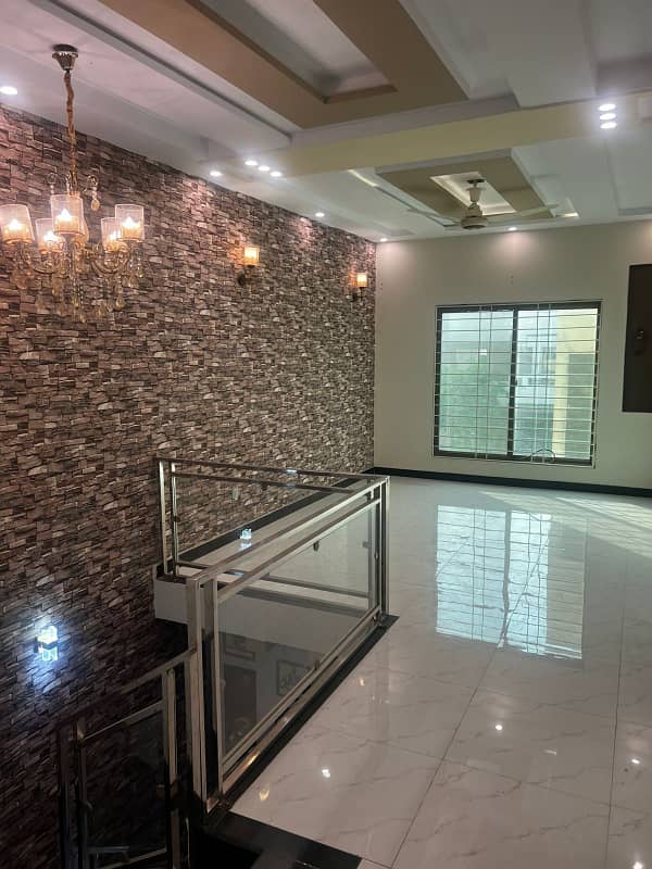 125sq yd Villa For SALE, in Precinct-15 opposite to ALI BLOCK. A-PLUS Construction. 3 Bedrooms, Drawing, Dining, TV Lounge . 10min Drive from Main Gate of Bahria Town Karachi. All aminities nearby 6