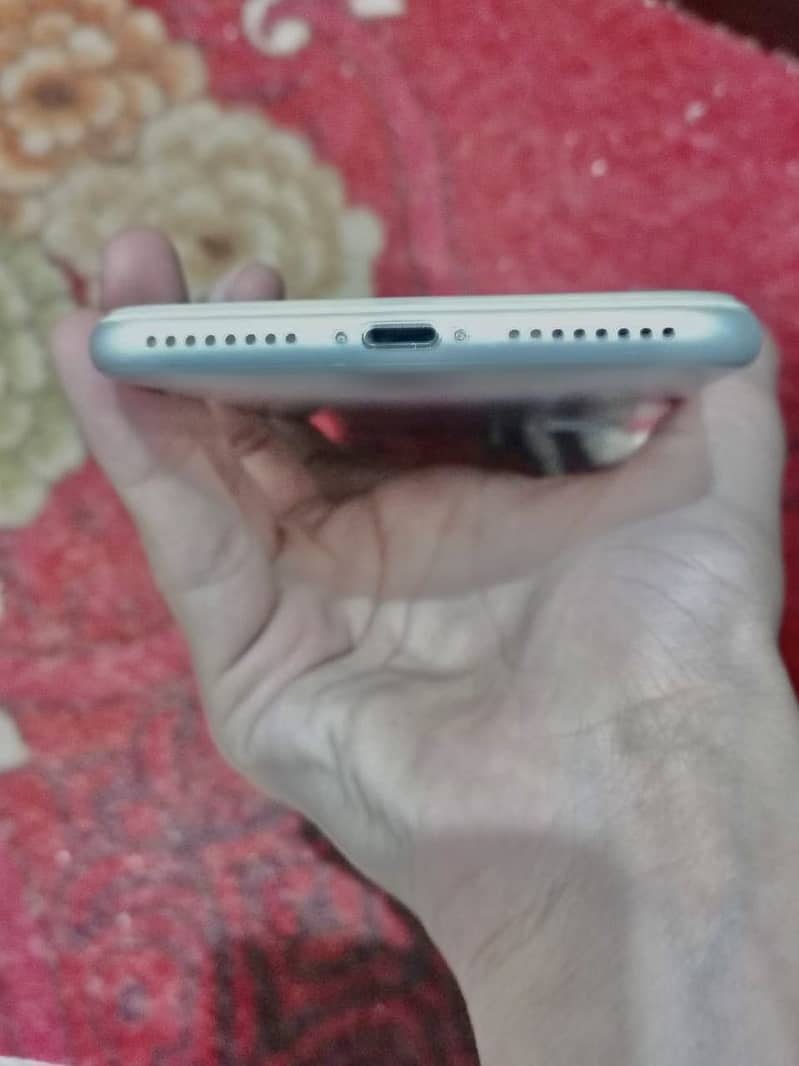 iPhone 7 Plus 32GB PTA Proved 2