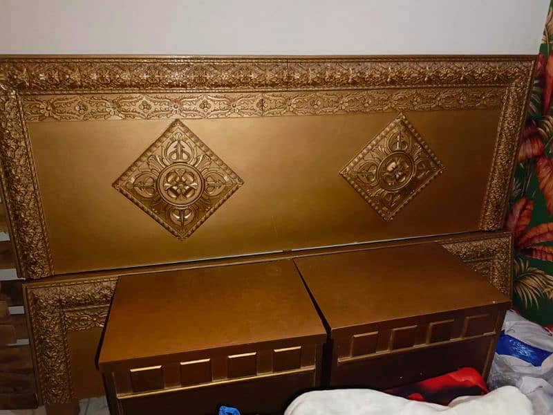 2 bed and 4 said table 1