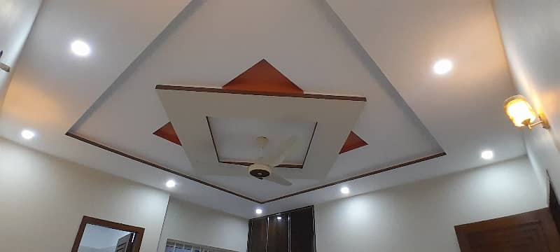 Prime Location 450 Square Feet Flat Is Available For rent 1