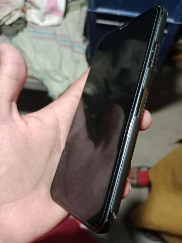 iphone XS 4