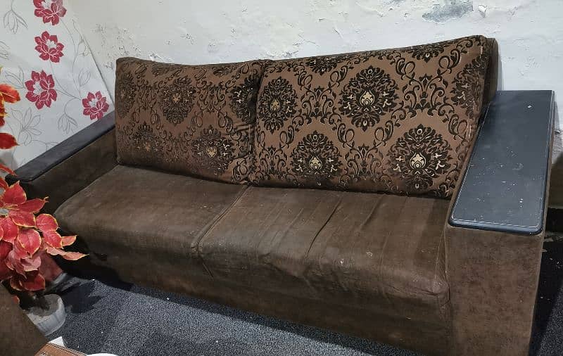 SOFA 7 Seater Brown color. . For Sell 1