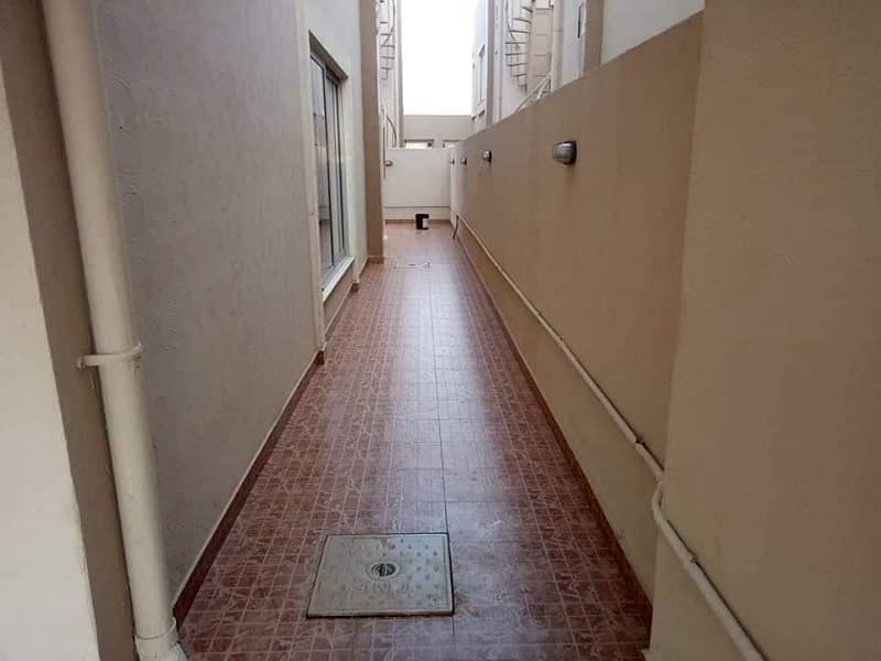 235sq yd 3 Bedrooms Luxury Villa is Available FOR RENT. 14km from Entrance of BTK. 3 Bed DDL 1 Kitchen 6