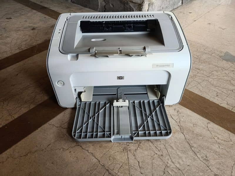 Hp laserjet 1102 original 220v available for sale 1
