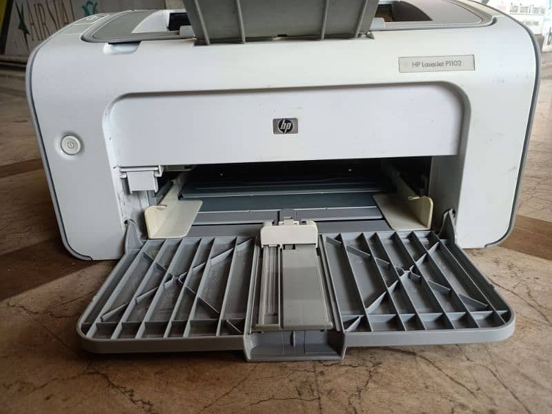 Hp laserjet 1102 original 220v available for sale 2
