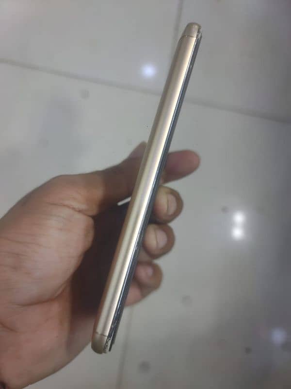 Moto E4 plus 3/32 dual sim 0