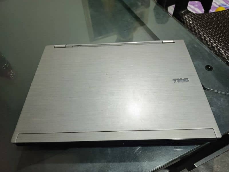 DELL laptop latitude E6410 0