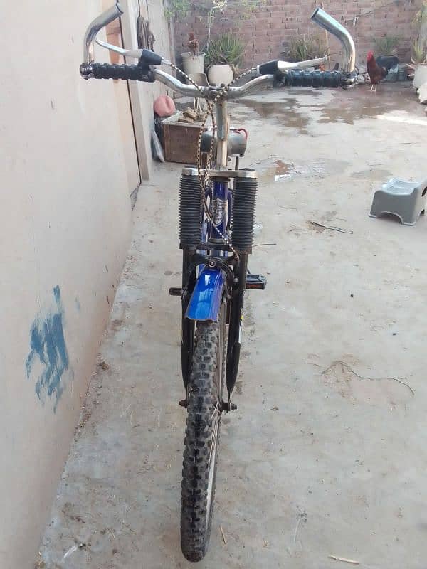 bicycle conditions 9/10 for sale in faisalabad 5