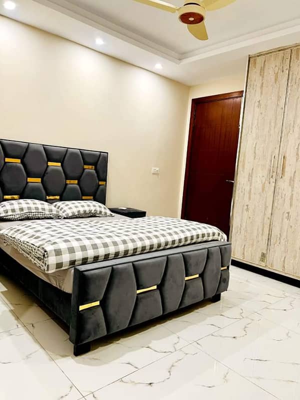 Daily bacises 1 bed rom short time coupel Allow Safe & scour 100% 0