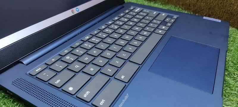 Lenovo Chromebook IP Slim 3 14M868 - 2023 Model | 8-Core | 4/64 4