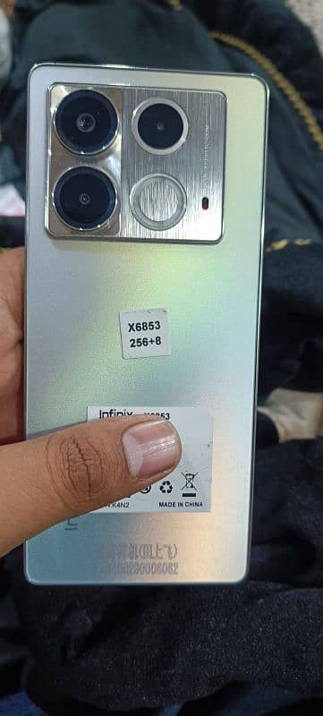 Infinix Note 40 0