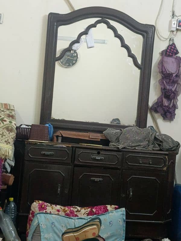 dressing for sale free of cost 2