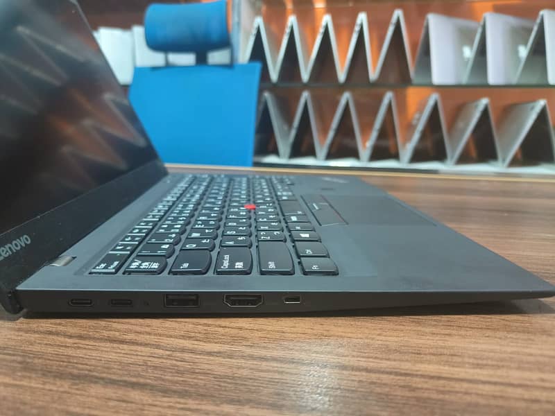 ThinkPad Lenovo x1 Carbon Core i7 7th Generation 1