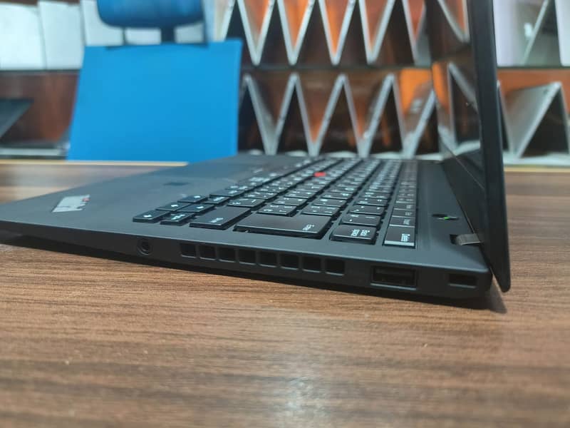 ThinkPad Lenovo x1 Carbon Core i7 7th Generation 2