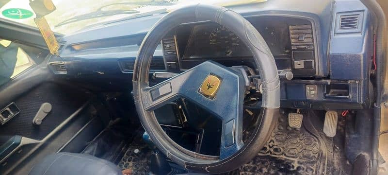 Toyota Corolla 86 N-Luxury Limited London Edition 8