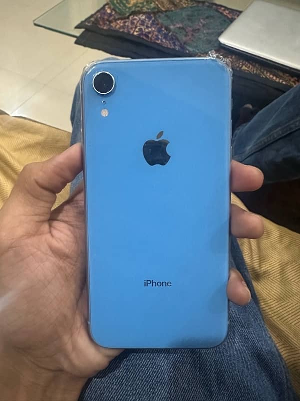 iPhone XR 0