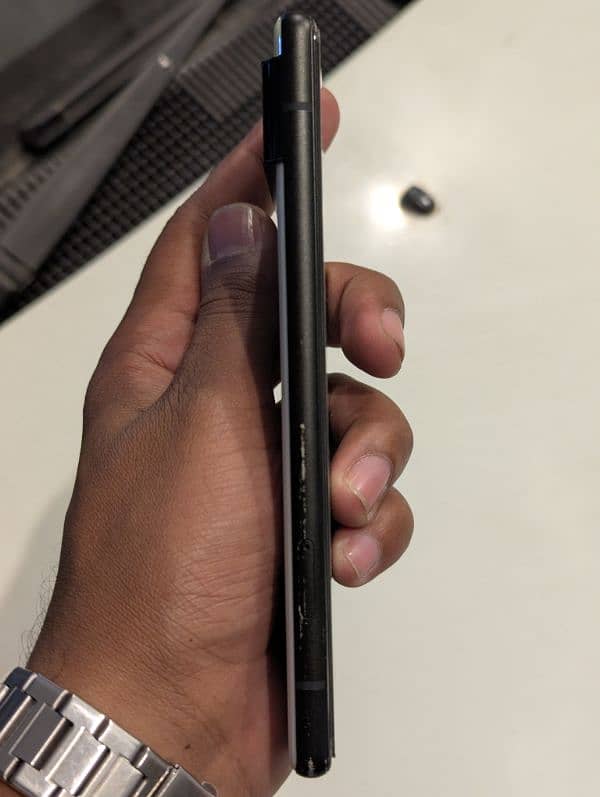 Google Pixel 6 4