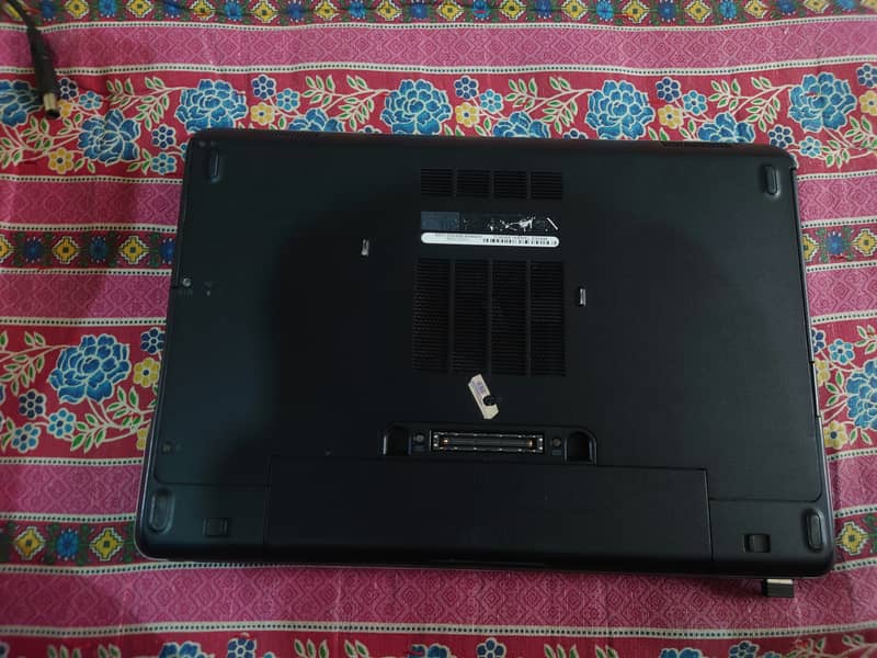 Dell Latitude e6440 | i7 4th Gen M CPU 3.00 GHz | 8 RAM / 500 GB HDD 9