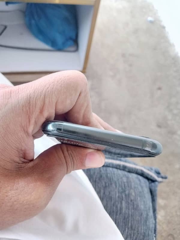 iphone 11 pro JV, 64 GB, battery change 4