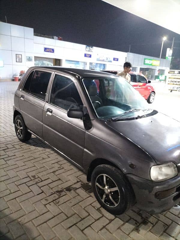 Daihatsu Cuore 2009 3