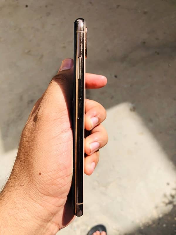iphone Xsmax 256GB PTA Approved Exchange possible 3