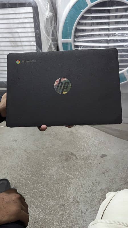 chrome book in 32/4 update 2030 0