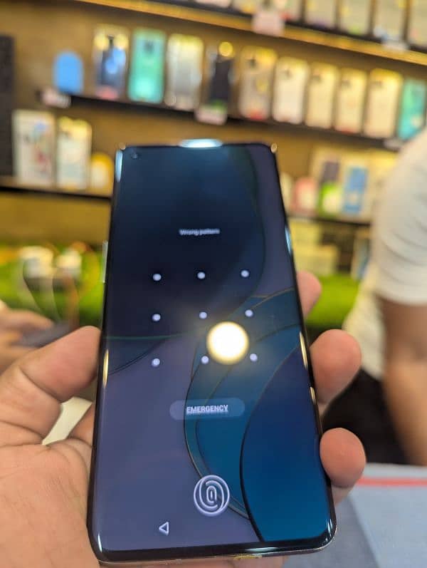 one plus stock . 9 pro 8.128/.     7t  8.128 /.   Samsung a51 full box 9