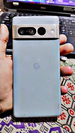 Google Pixel 7 pro 512gb.