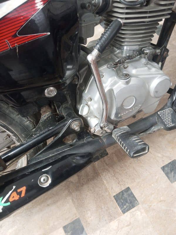 Honda   125 almost orgnl bike 1 hand home used 1
