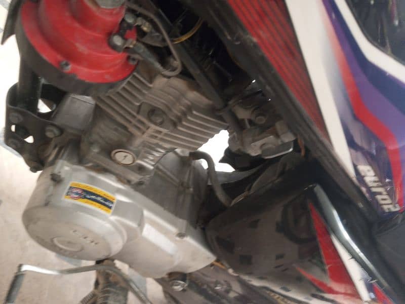 Honda   125 almost orgnl bike 1 hand home used 7