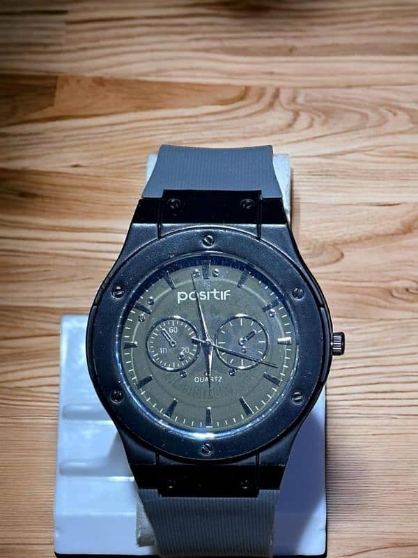 Men's classic Analogue Watch 1