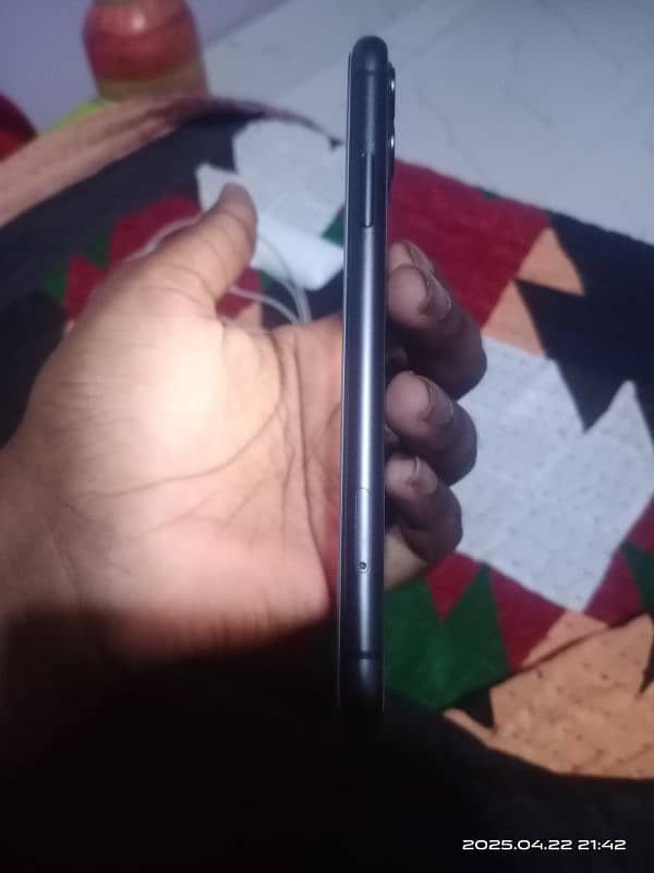 iPhone 11 1