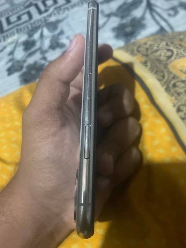 iphone x 4