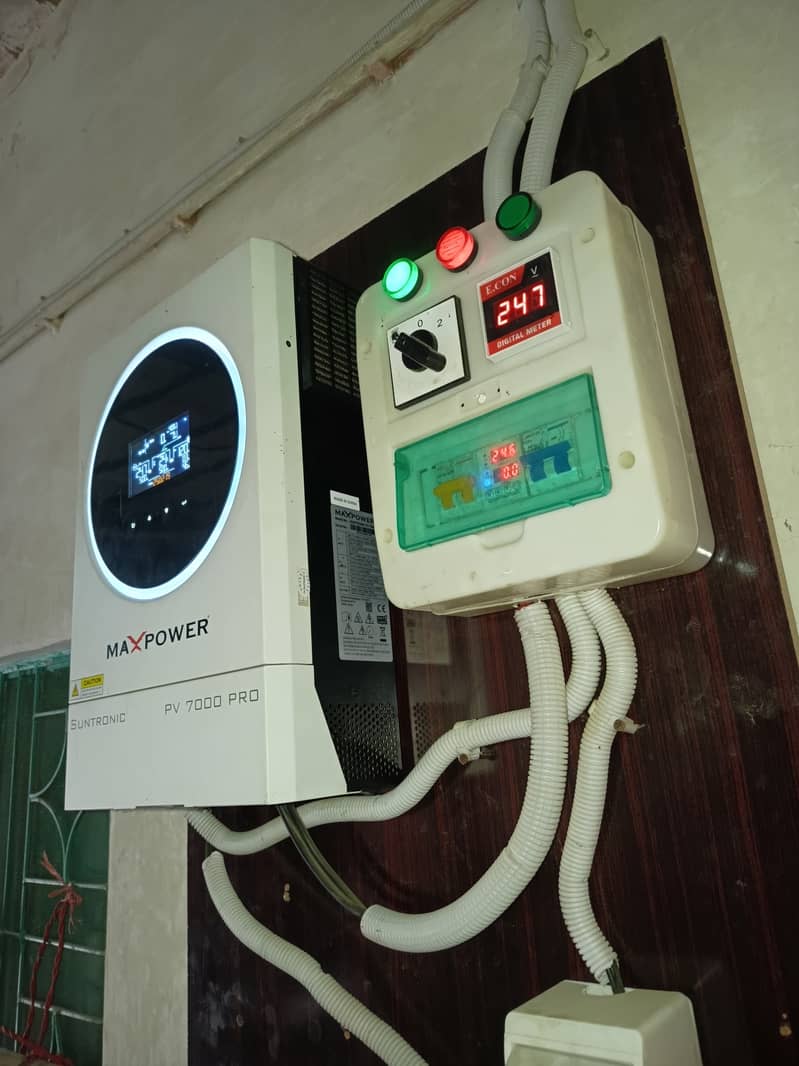 Max power solar inverter pv 7000 pro 4