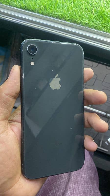 iphone XR PTA approved 03231640516 2