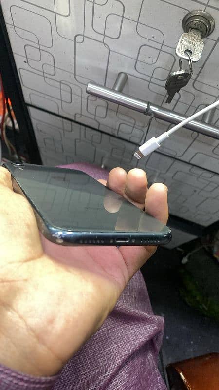 iphone XR PTA approved 03231640516 3