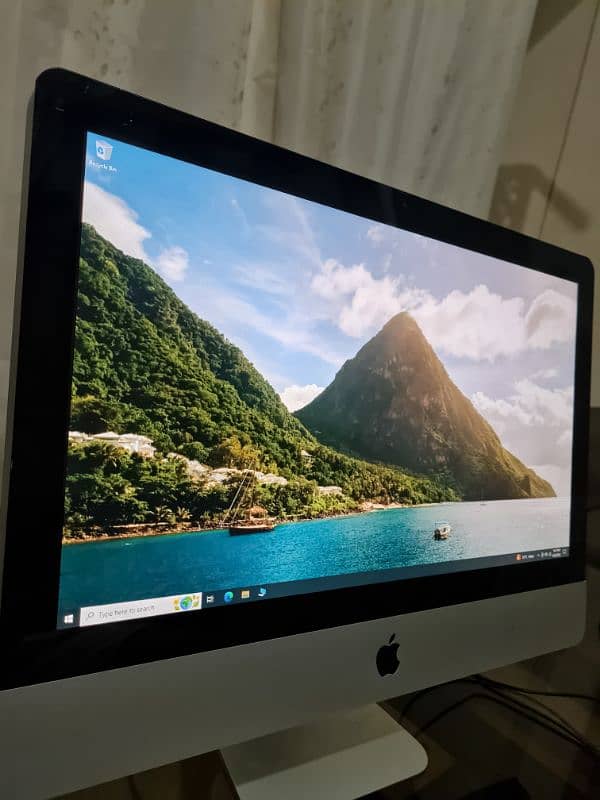 Apple iMac 2011 All in One Core i5 2nd 2.5GHz 8 GB Ram 500GB HDD 1