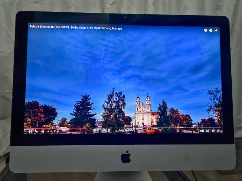 Apple iMac 2011 All in One Core i5 2nd 2.5GHz 8 GB Ram 500GB HDD 3