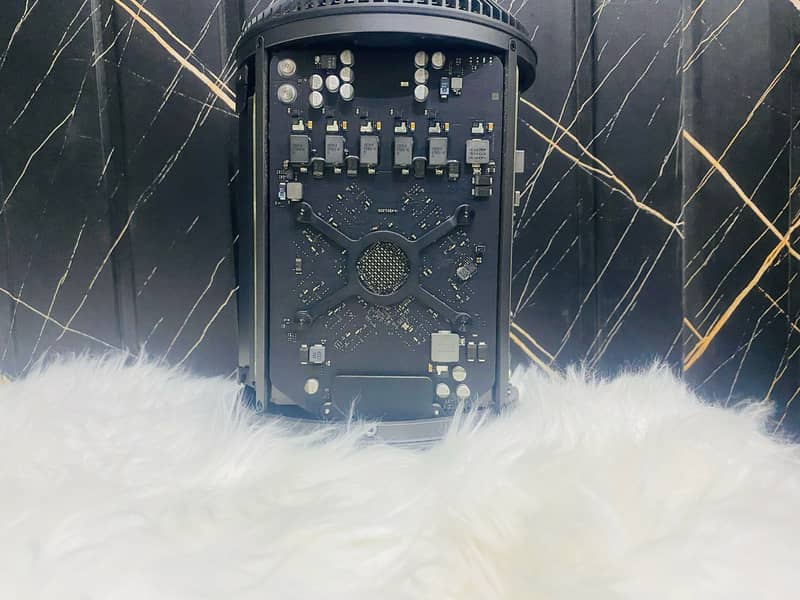 Apple MacPro cylender late 2013 1