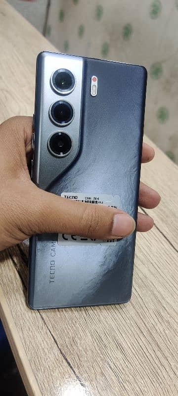 Tecno common 40 pro 0