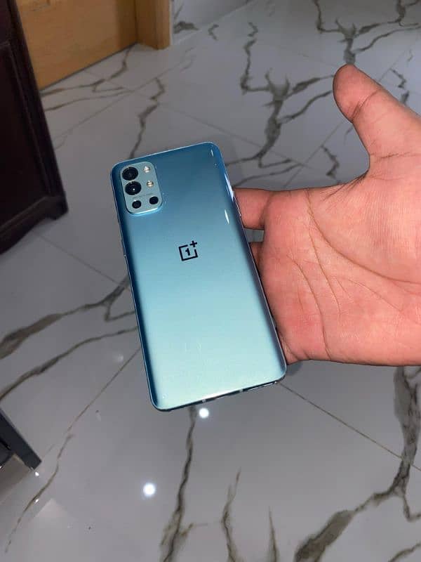 One plus 9R 3