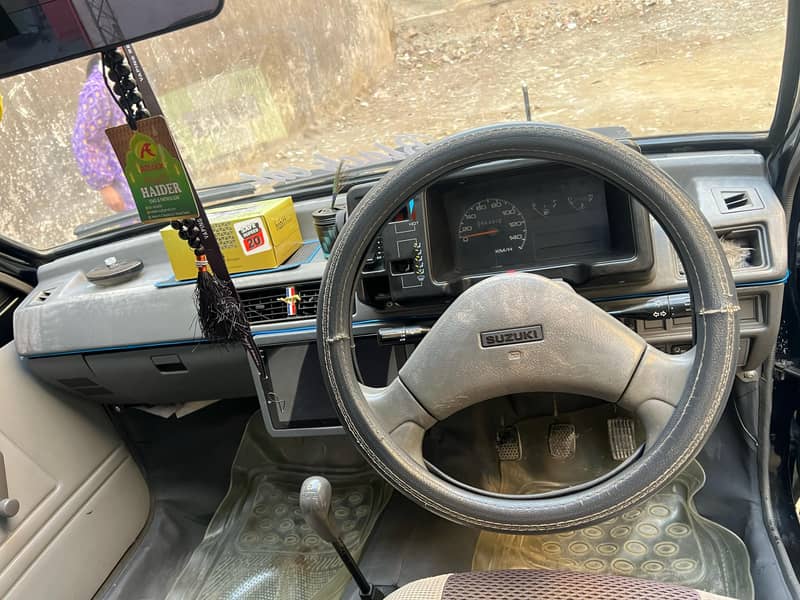 Suzuki Mehran VXR 2012 12