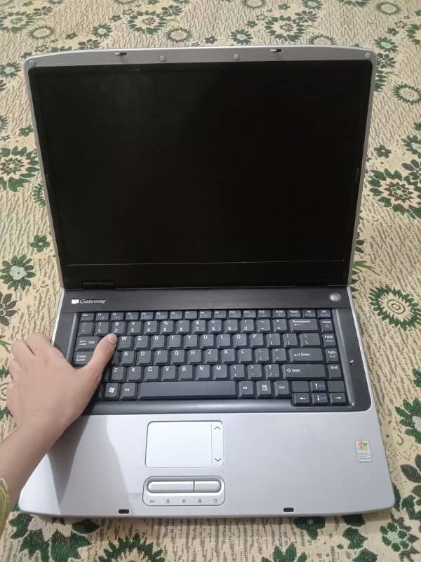 gateway window 7 laptop 9