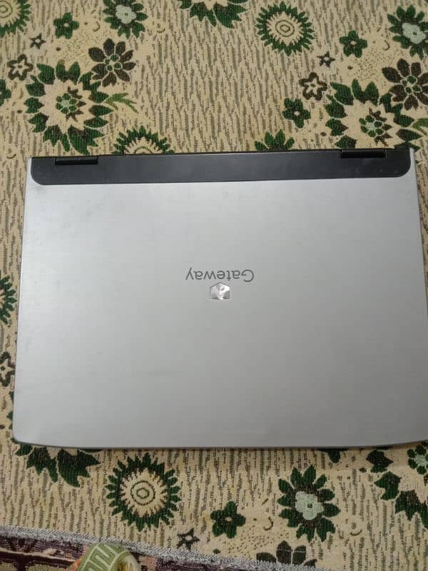 gateway window 7 laptop 14