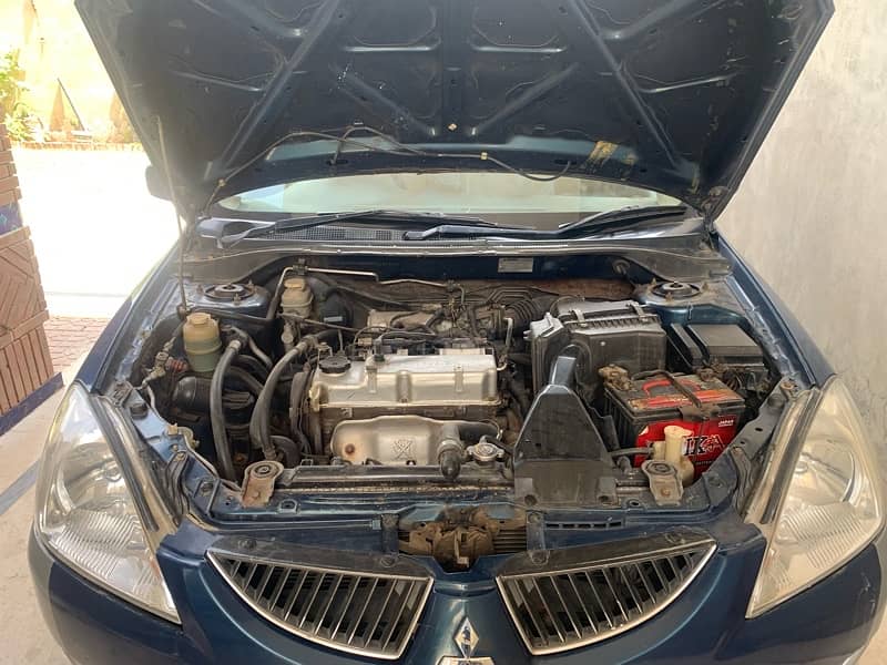 Mitsubishi Lancer 2004 1.3 Auto Gear 6