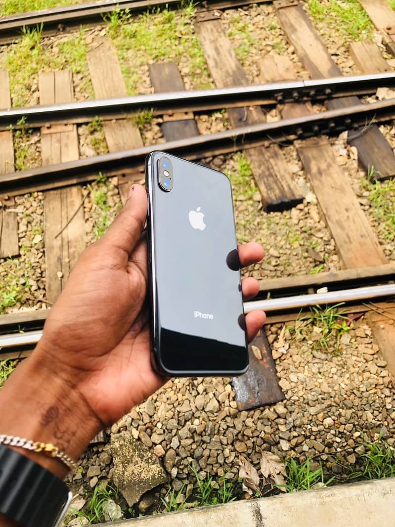 I phone x PTA approved  all ok 10/10 2