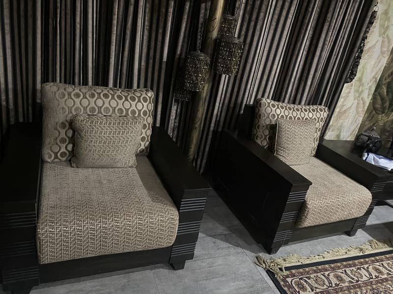 Sofa set 0